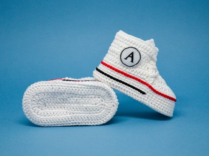 Crochet pattern baby booties, high top baby sneakers 4 sizes, newborn gift