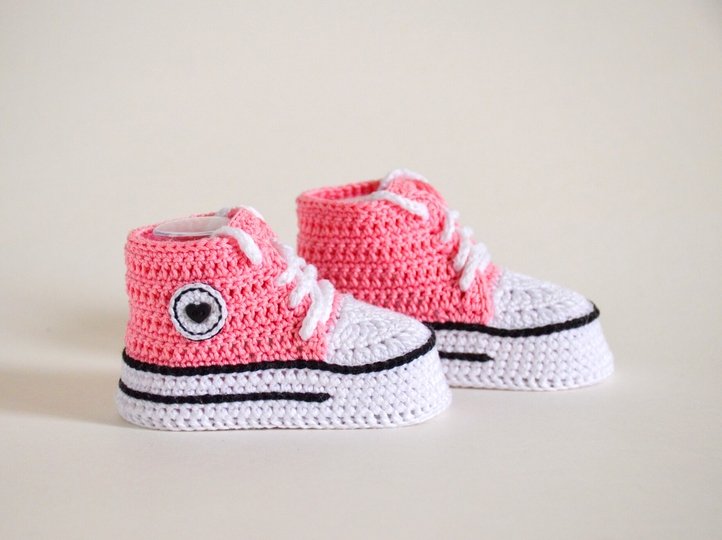 Crochet pattern baby booties, high top baby sneakers 4 sizes, newborn gift