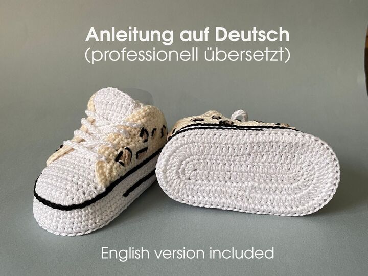 Crochet pattern baby shoes booties, leopard print infant girl sneakers
