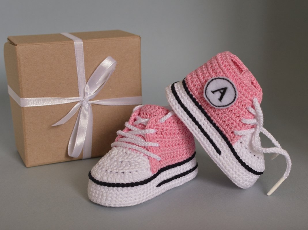 Häkelmuster für Babyschuhe 0-3 Monate, hohe Babyturnschuhe mit Sternen b12 - Bild 3
