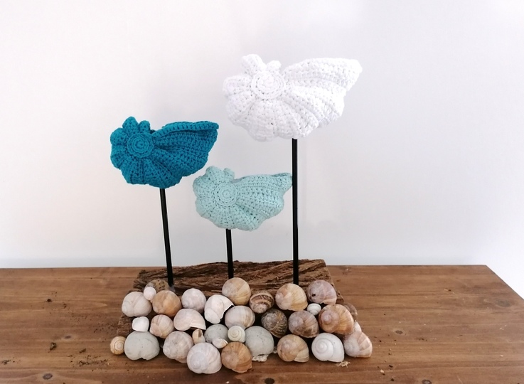 Crochet Decorative Shells – 15 to 25 cm for a Beach Look (EN & DE)