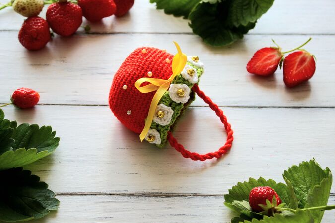 Dolls Strawberry Bag Crochet Pattern