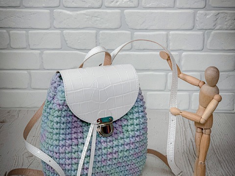 Crochet backpack PDF pattern and video tutorial