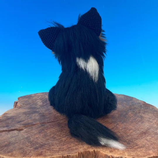 Australian Shepherd Amigurumi sitting dog crochet