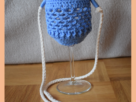 Winnie - gehäkelter Weinglashalter