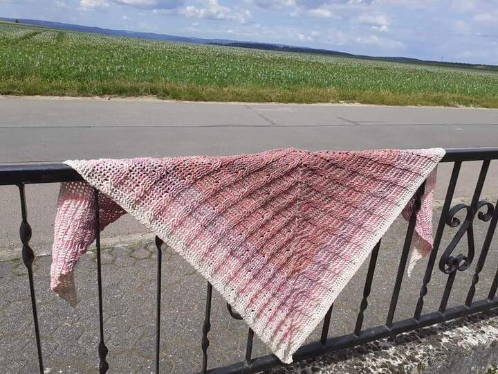 Häkelanleitung Tuch Nia