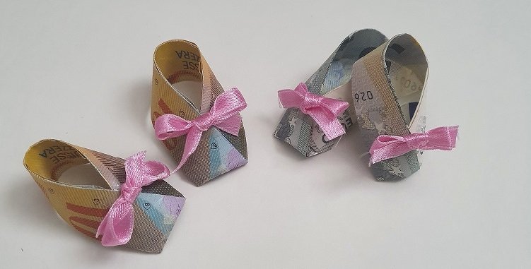 Origami Geldschein Babyschuhe (*)