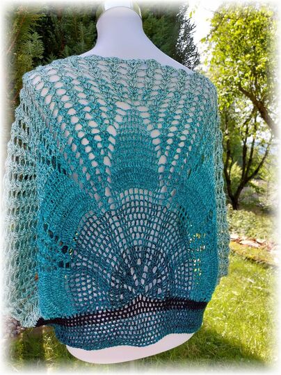 Häkelanleitung Halbrundshirt Dahlia