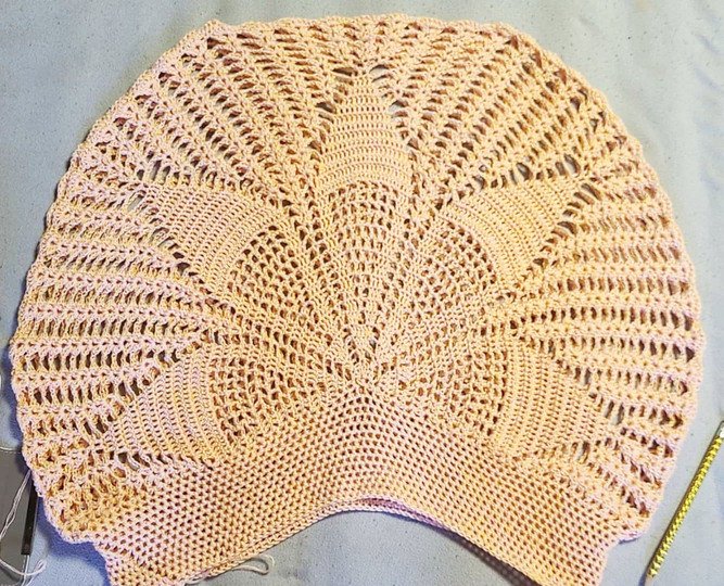 Häkelanleitung Halbrundshirt Dahlia