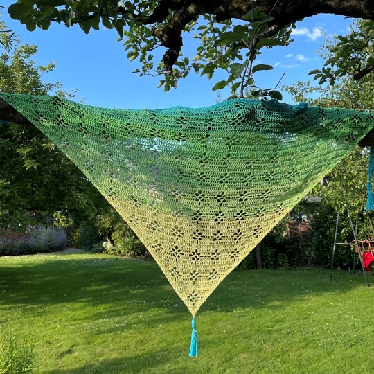 Häkelanleitung Dreieckstuch "Ornamental Flower"