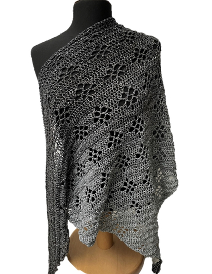 Häkelanleitung Dreieckstuch "Ornamental Flower"