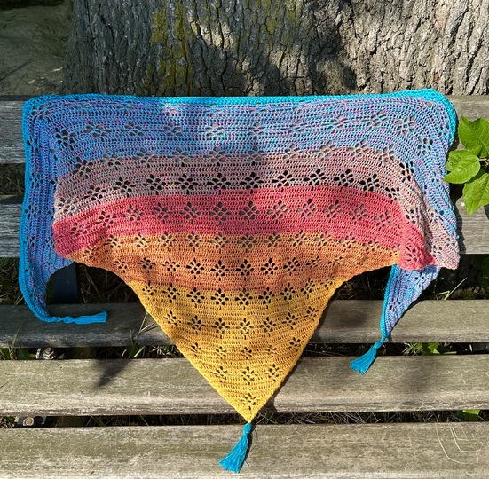 Häkelanleitung Dreieckstuch "Ornamental Flower"