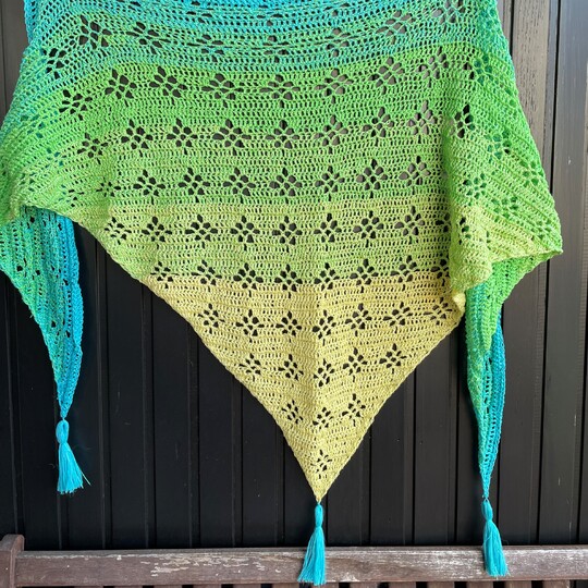 Häkelanleitung Dreieckstuch "Ornamental Flower"