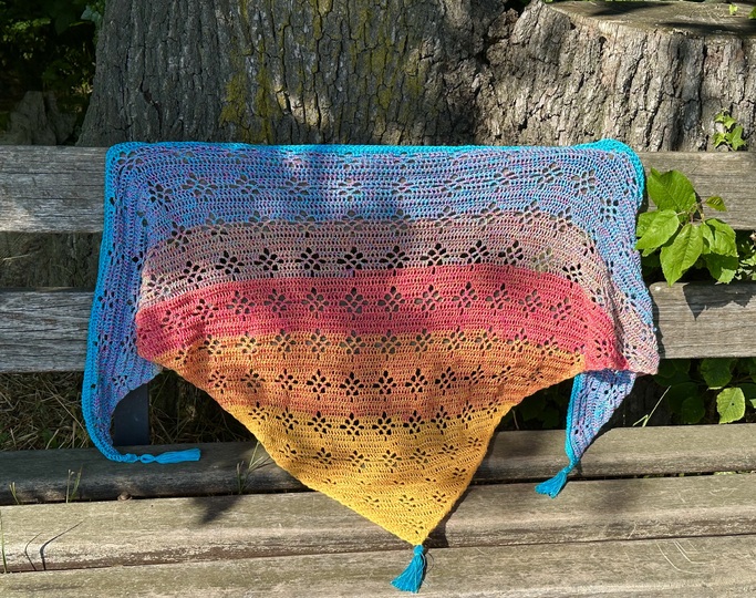 Häkelanleitung Dreieckstuch "Ornamental Flower"