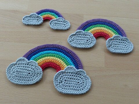 Crochet pattern rainbow and cloud appliqué