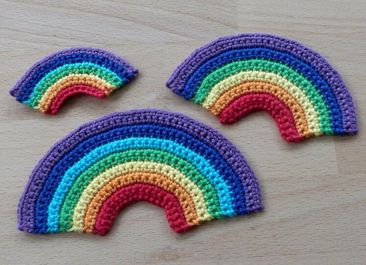 Häkelanleitung für Applikationen Regenbogen und Wolke in 3 Größen