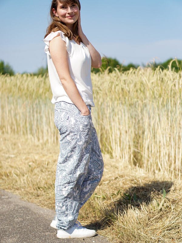 Ebook Hose BUDONI Gr. 34-54