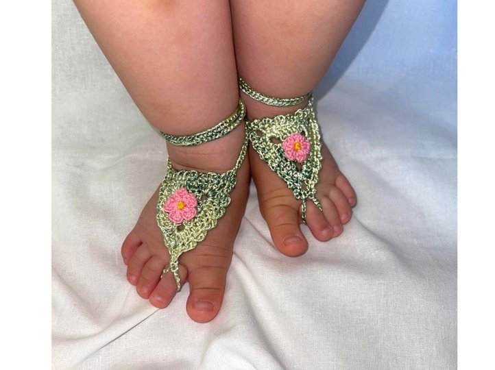 Crochet pattern baby sandals, girl barefoot sandals