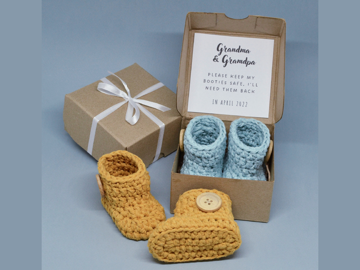Crochet pattern simple baby booties, baby footwear, newborn sock shoes