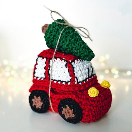 Crochet pattern basket car with Christmas tree PDF and video tutorial