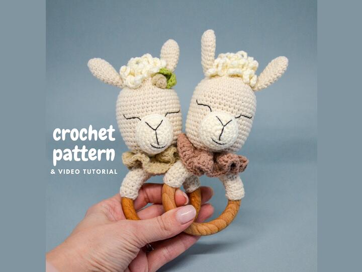 Crochet pattern llama baby rattle, alpaca teether toy, amigurumi pattern