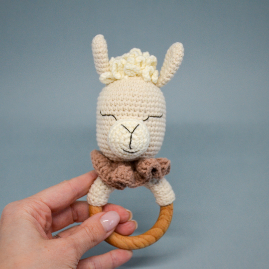 Crochet pattern llama baby rattle, alpaca teether toy, amigurumi pattern