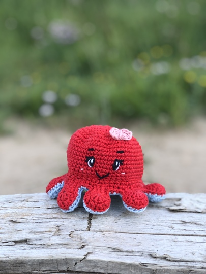 Häkelanleitung für zuckersüßer Wende-Stimmungs-Oktopus Olivia