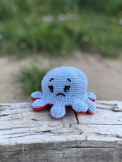 Häkelanleitung für zuckersüßer Wende-Stimmungs-Oktopus Olivia