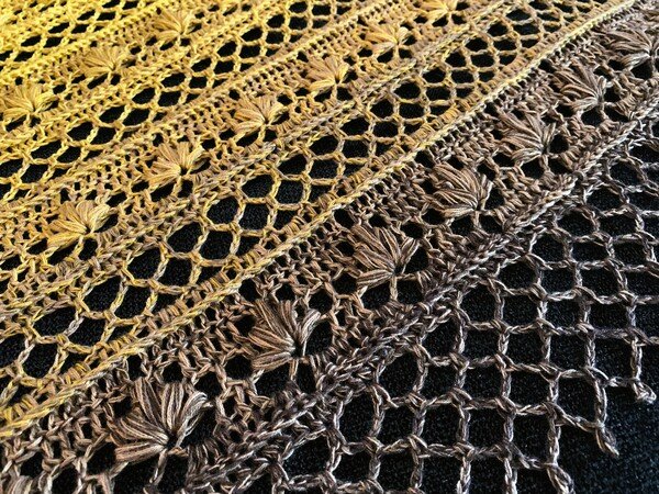 Crochet Pattern Triangular Scarf "Chaldene"