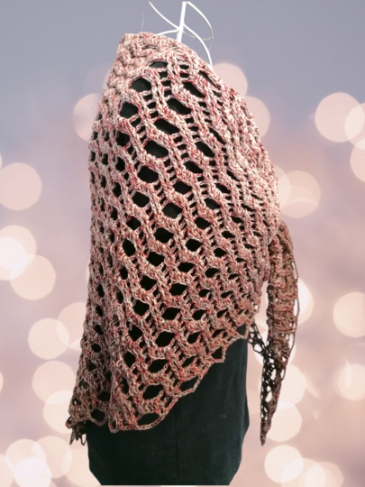 Triangular scarf „Tyana BE“ – crochet pattern
