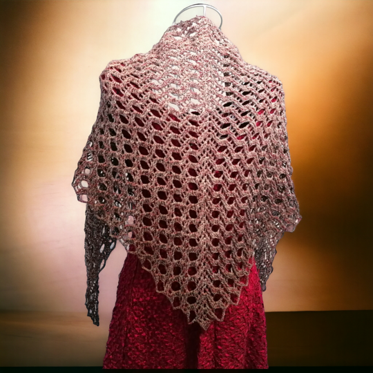 Triangular scarf „Tyana BE“ – crochet pattern