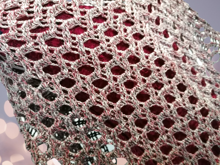 Triangular scarf „Tyana BE“ – crochet pattern