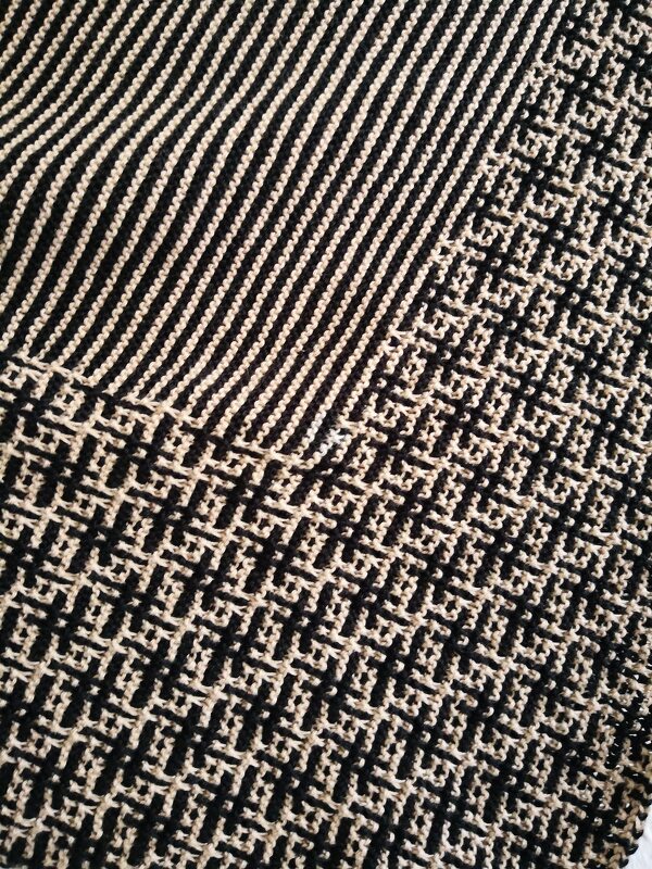 Debbie - gestricktes Tuch Modell A - Bild 7