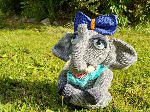 Elefant im Yogasitz, Häkelanleitung