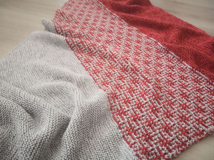 Debbie - gestricktes Tuch  Bundle von 4 Modellen A, B, C + D