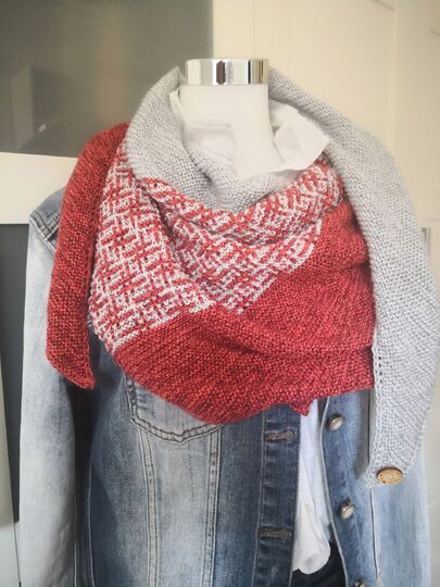 Debbie - gestricktes Tuch  Bundle von 4 Modellen A, B, C + D