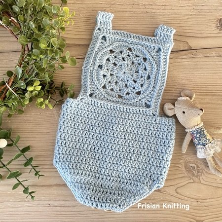 Baby romper Femke crochet pattern - dungarees -onesie