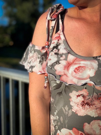 Schnittmuster Shirt und Kleid mit Spaghettiträgern und Volant Gr. 32 - 56