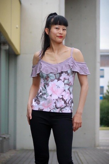 Schnittmuster Shirt und Kleid mit Spaghettiträgern und Volant Gr. 32 - 56