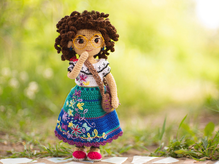 Crochet pattern Mirabel doll