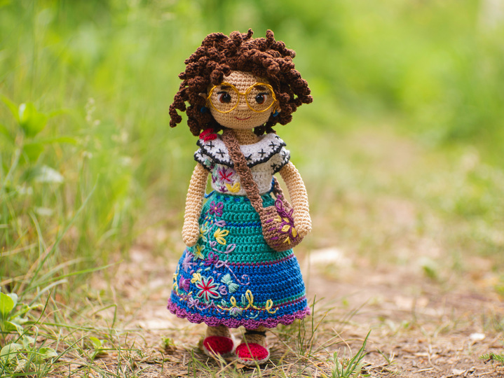 Crochet pattern Mirabel doll