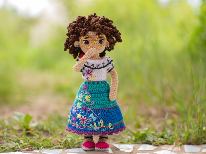 Crochet pattern Mirabel doll