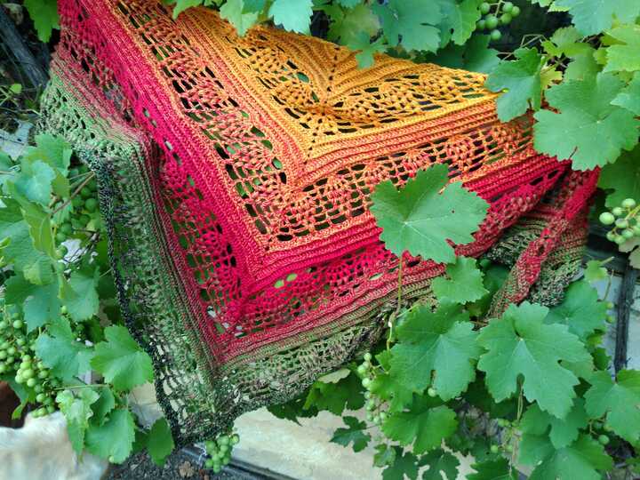 Häkelanleitung - Tuch "Lysonijara"