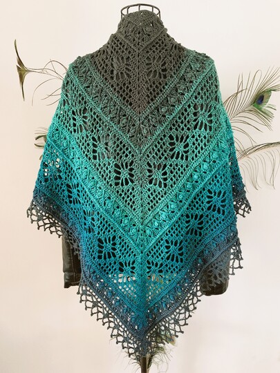 Crochet Pattern Triangular Scarf "Leukone"