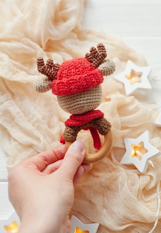Moose in Hat Baby Rattle - Crochet Pattern - Image 8
