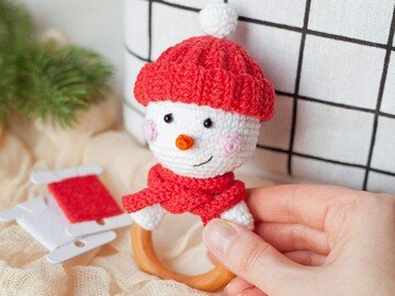 Snowman Baby Rattle - Crochet Pattern