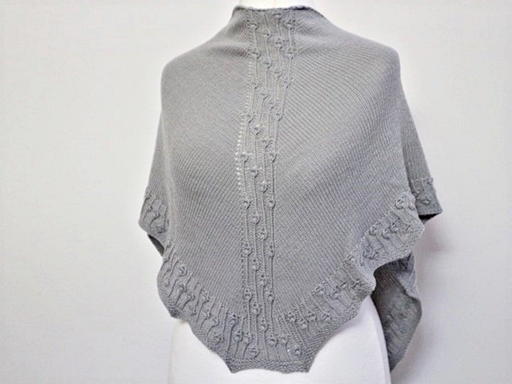 Strickanleitung Dreieckstuch mit Noppenmuster individuell anpassbar