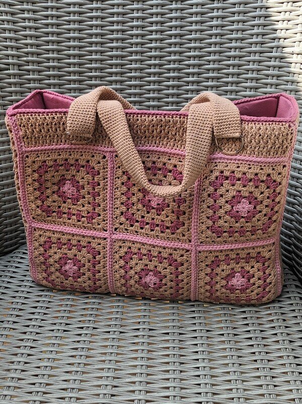 Häkelanleitung für die Tasche "Granny"