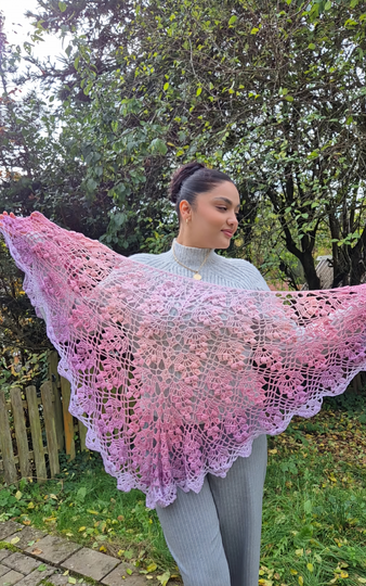Crochet Pattern Triangle Shawl Aphrodite – with Crochet Chart
