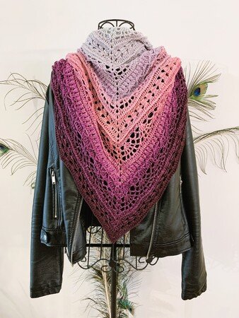 Crochet Pattern Triangular Scarf "Rhoiteia"